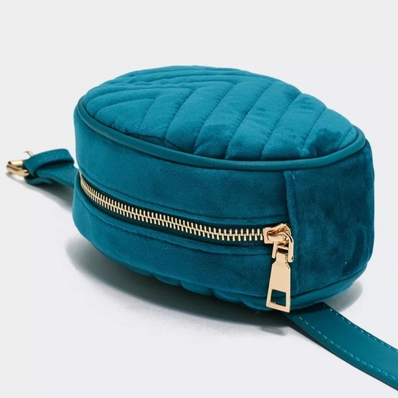 Travel PU Leather Waist Adjustable Belt Bag In Velvet Teal - Picture 11 of 14